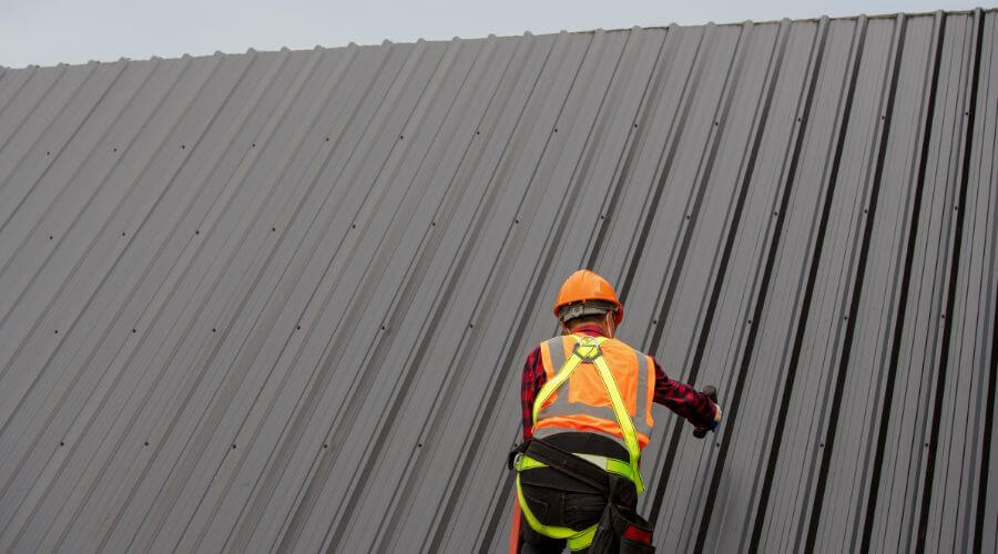Expert Emergency Roof Repairs services in Surrey, ND